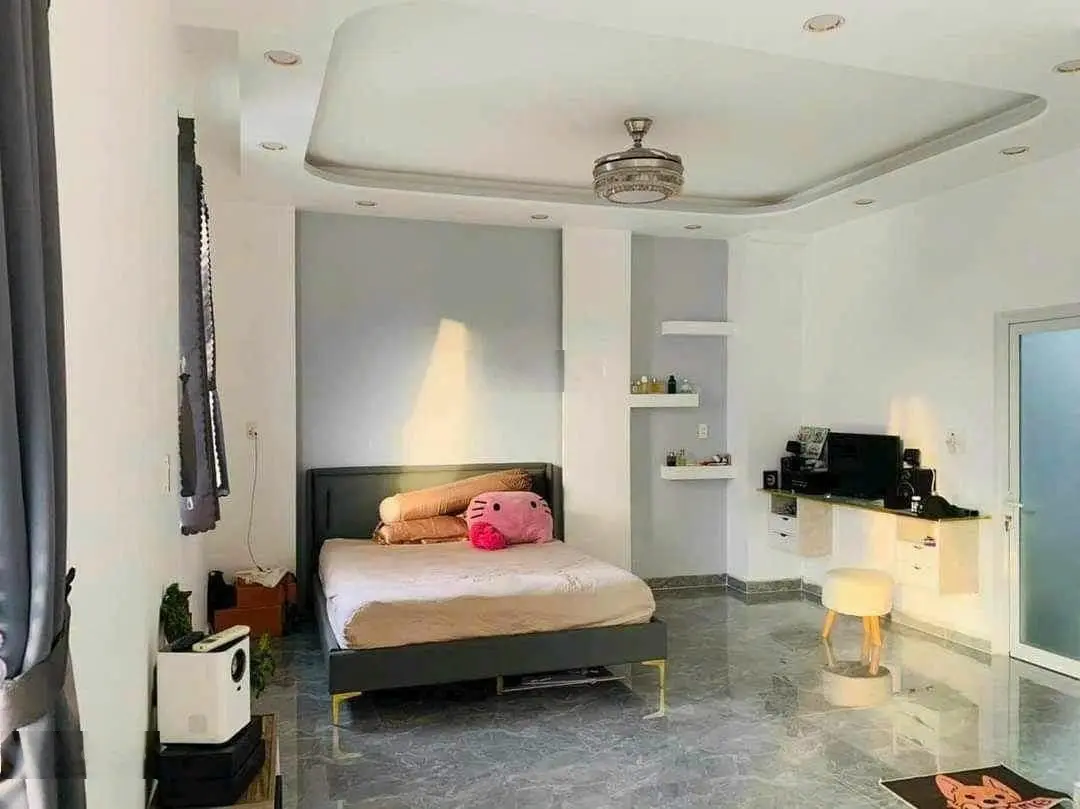Bán nhà hẻm 1 sẹc đường Cao Thắng Quận 10; Gần hồ Kỳ Hoà, nhỉnh 4Tỷ250 nhà mới dọn vào ở ngay