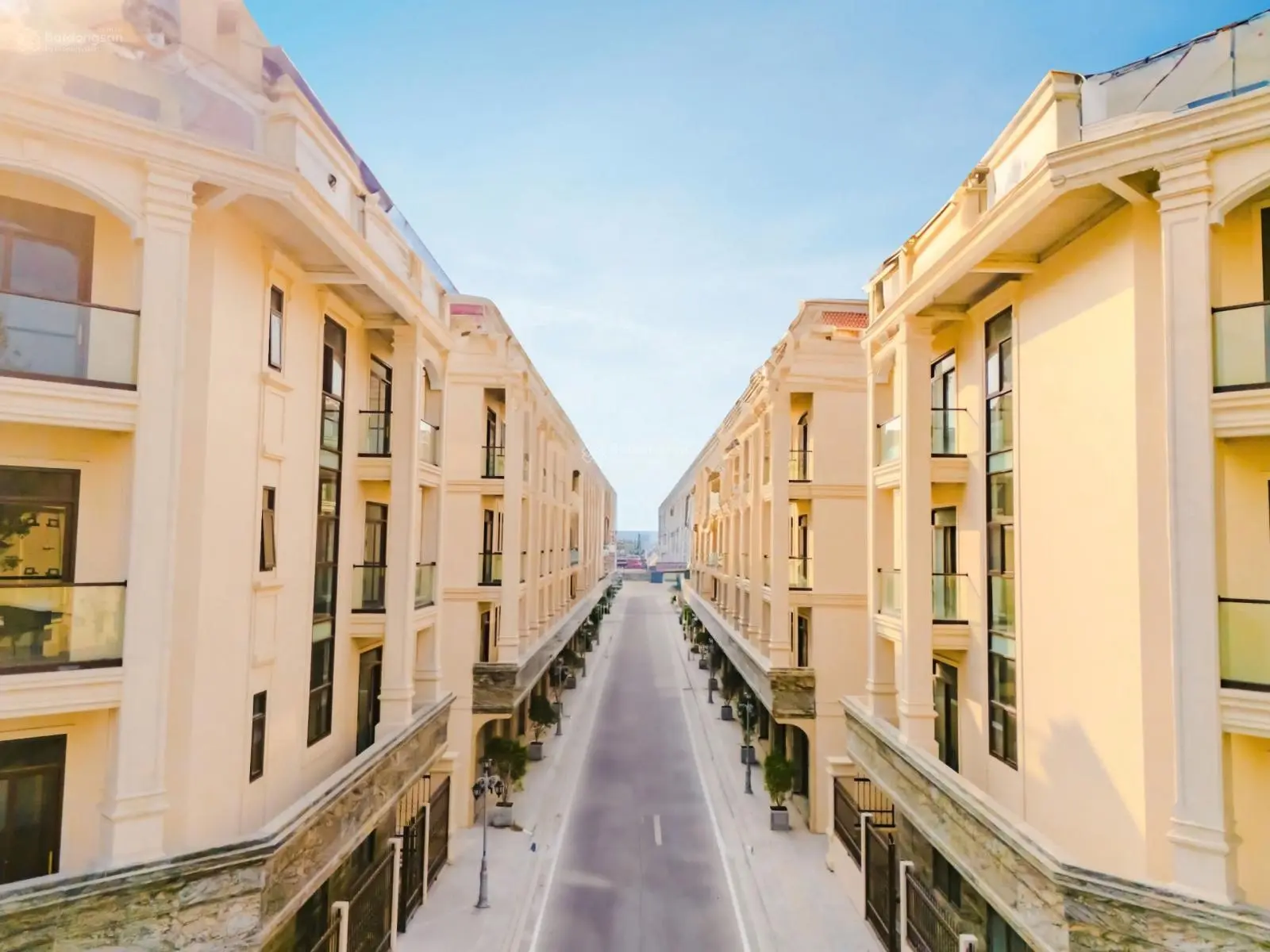 Bán shophouse Him Lam Thường Tín 12, x tỷ. DT 81m2, MT 5m, 5 tầng. Rẻ nhất thị trường