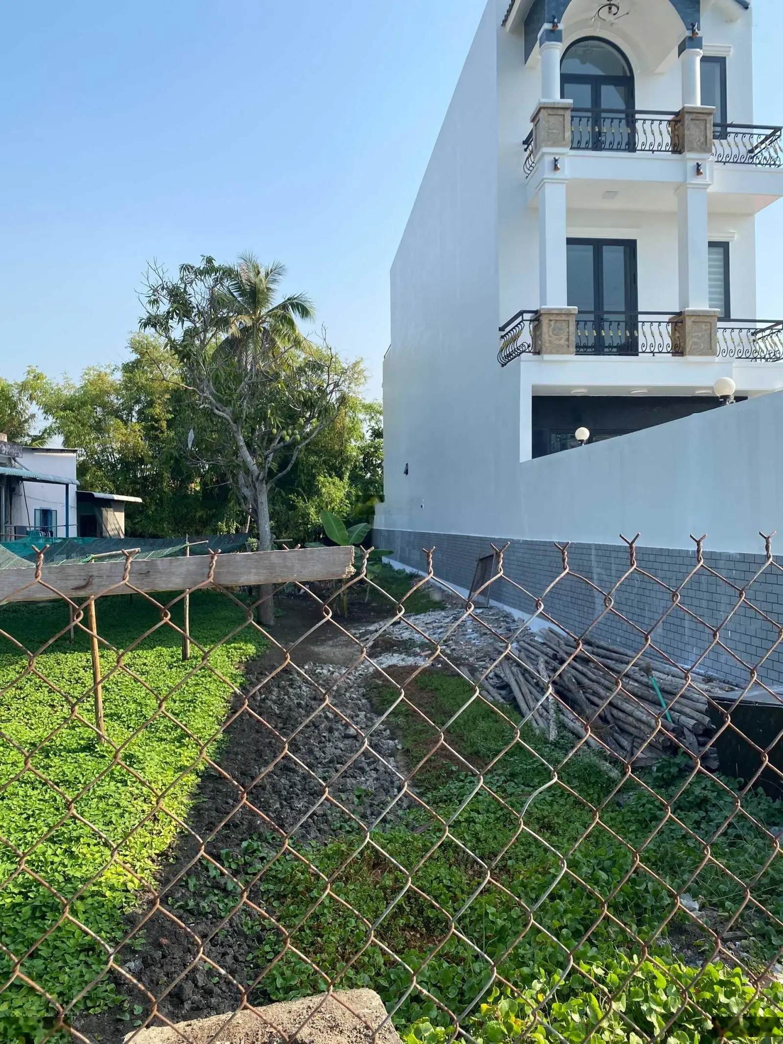Bán đất 250m2 thổ cư MT Thích Thiện Hòa Bình Chánh