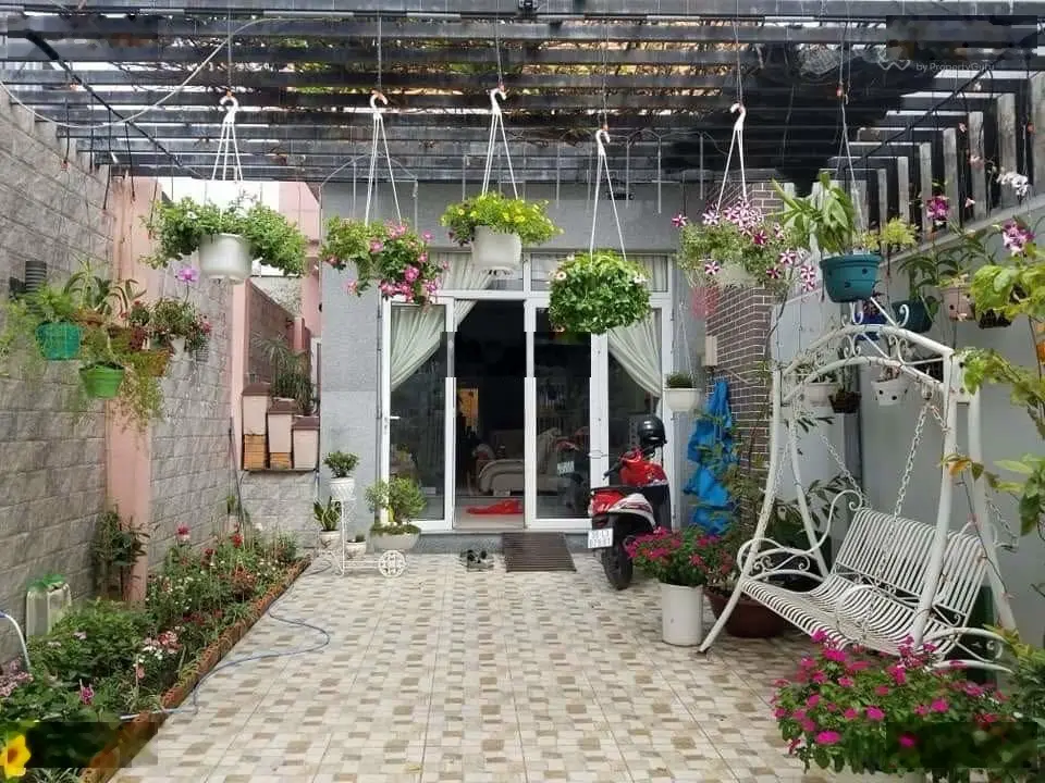 (Rẻ - giảm sâu 3 tỷ) bán nhà mặt tiền DT 150m2, ngang 5m, gần cầu Chà Và, Quận 8. Nhỉnh 10 tỷ