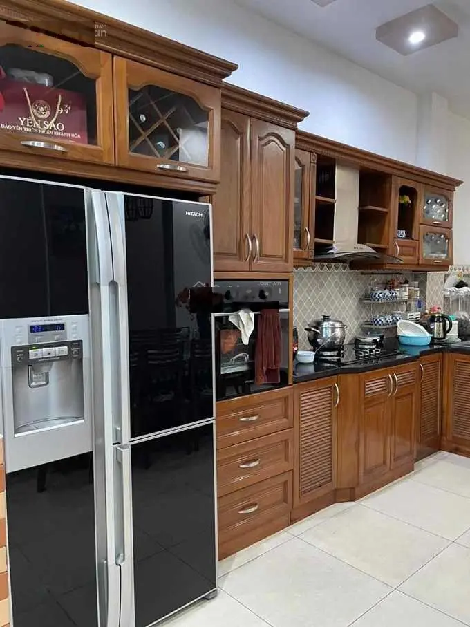 Nhà HXH ha 400tr, Hậu Giang, P4, Tân Bình, 91m2, 5 tầng, có hầ̀m, tặng nội thất.