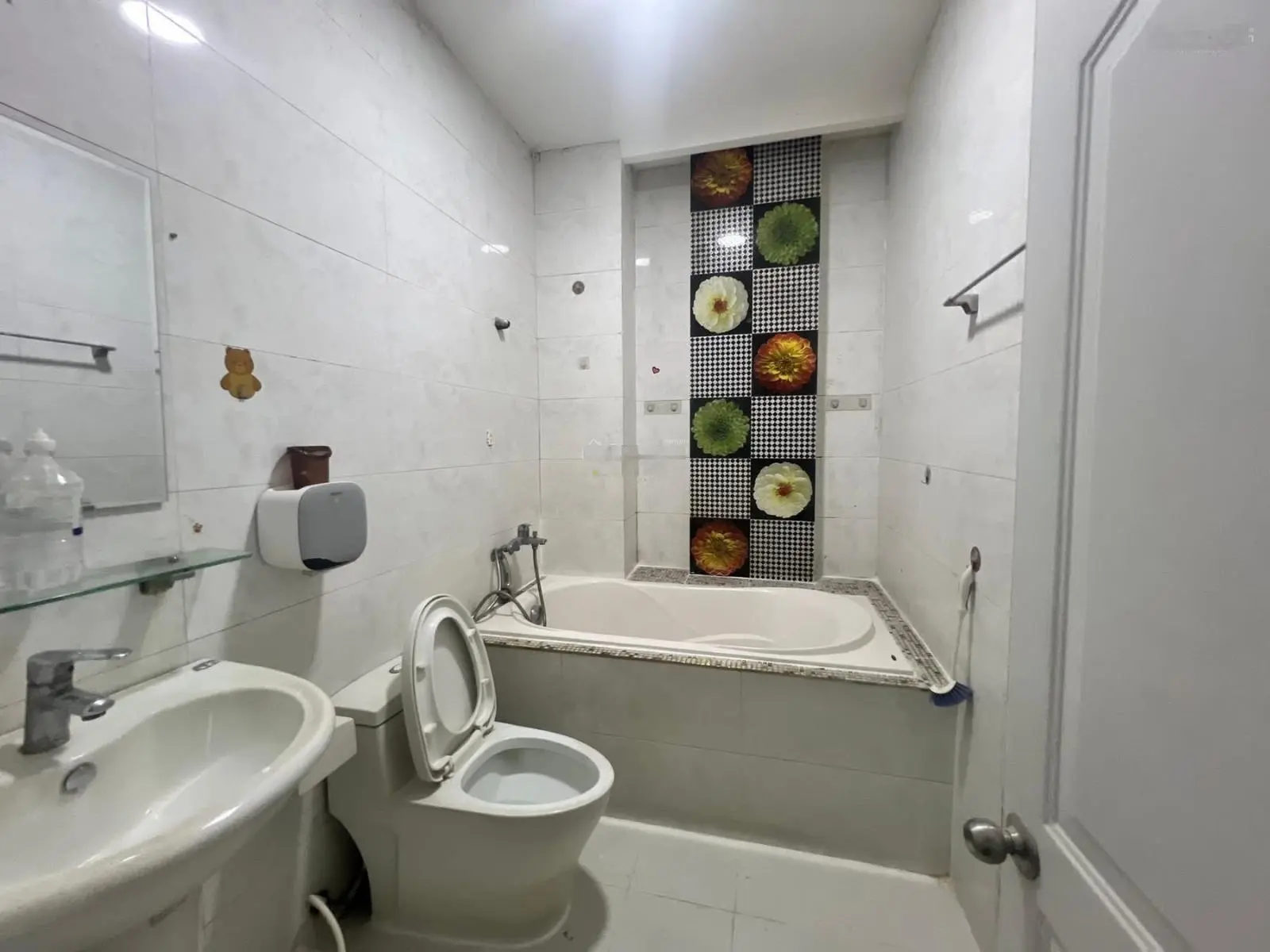 Bán nhà mặt tiền đường Kênh 19/5B chính chủ