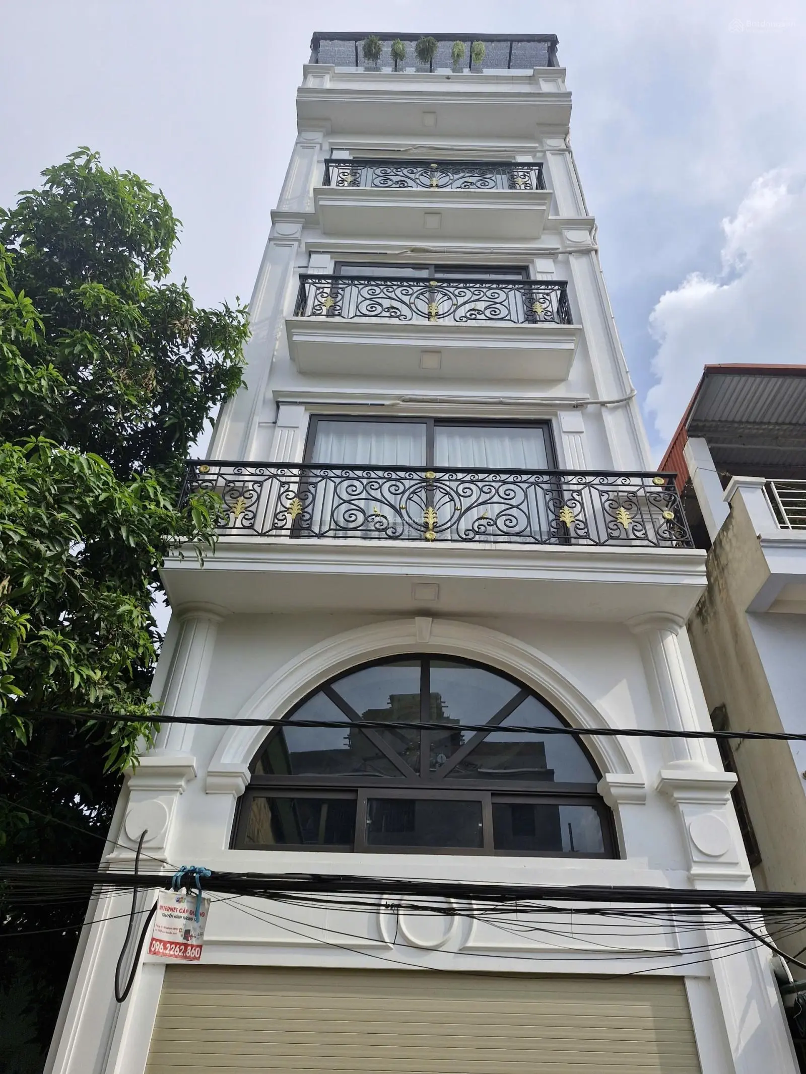 Bán nhà Thạch Bàn, Nguyễn Văn Linh, Long Biên, 55m2, 6 tầng, giá 12.7 tỷ, gara ô tô, thang máy xịn