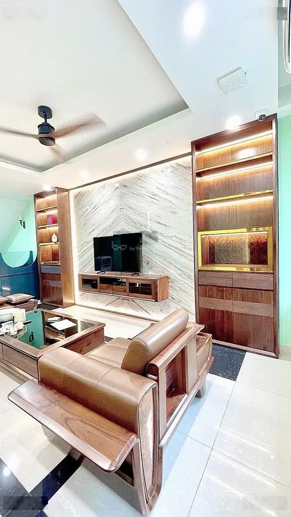 Phùng Chí Kiên , phân lô đường 2 ôtô tránh, ôtô đỗ cửa vào nhà , 65m2 , 6 tầng thang máy