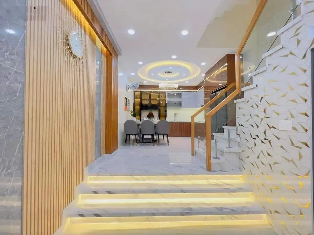 Kẹt tiền cần bán gấp nhà hẻm ô tô Huỳnh Mẫn Đạt Quận 5. Giá 5tỷ1, Diện tích 54,6m2