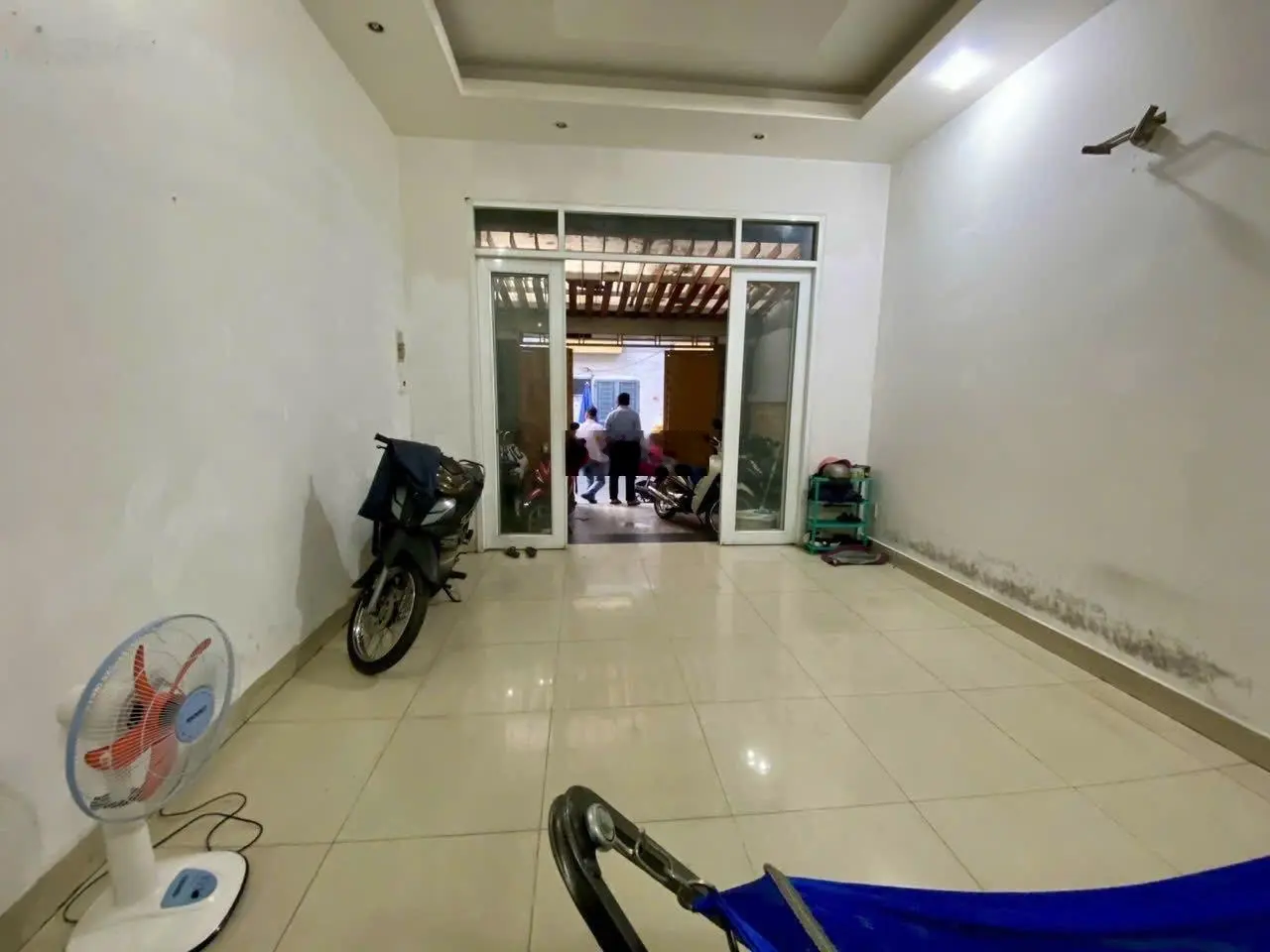 Bán nhà hẻm 10m - sát mặt tiền - Tân Sơn Nhì - Tân Phú - 72m2 - 4tầng - 9tỷ5 - thương lượng