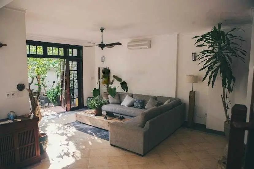 Bán nhà MT ngay Trần Quang Khải, P Tân Định, Q1 4.50x16 5 tầng thang máy HĐT 60tr/th gía 23.5 tỷ TL