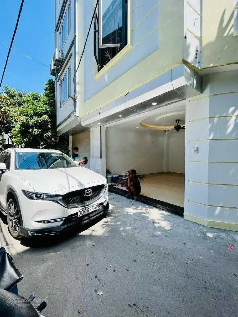 Hiếm Phố Trạm 42m2 x 5 tầng - ngõ ô tô thông - ô tô vào nhà