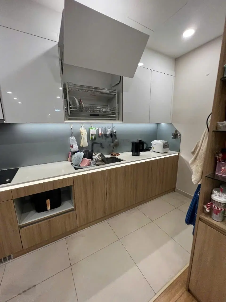 Chính chủ bán nhanh căn hộ cao cấp tại The Zei, 2 phòng ngủ, tầng đẹp, view triệu đô siêu thoáng