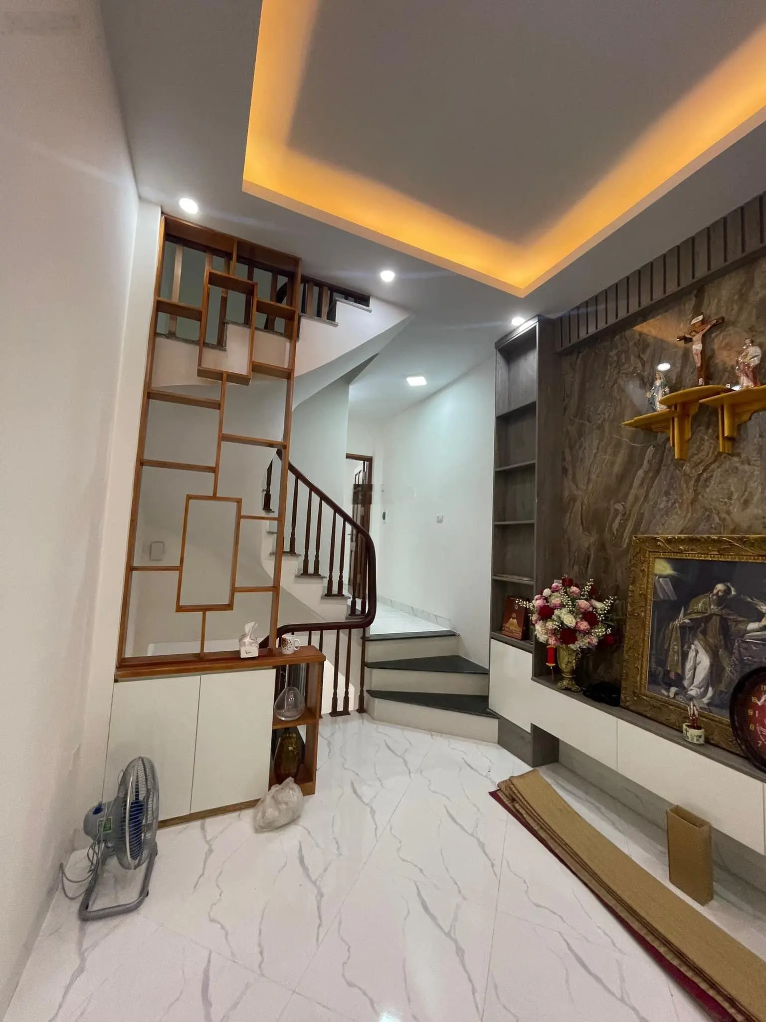 Chủ cần bán gấp căn nhà ngõ 85 Mậu Lương. 30m2 x 4,5 tầng