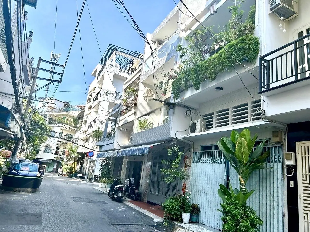 Bán nhà mặt phố .đường số quận 4.diện tích 44.8m2 xe hơi đậu cửa ngày đêm điều đc .mặt đường 7m.