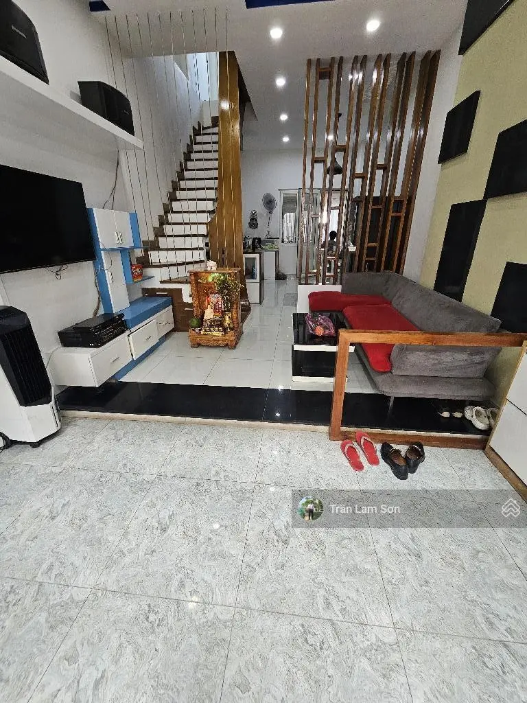 Chốt hơn 6 tỷ- nhà 5 tầng- xe hơi tới nhà- 88m2- 6 phòng ngủ- chỉ 5' qua phú mỹ hưng