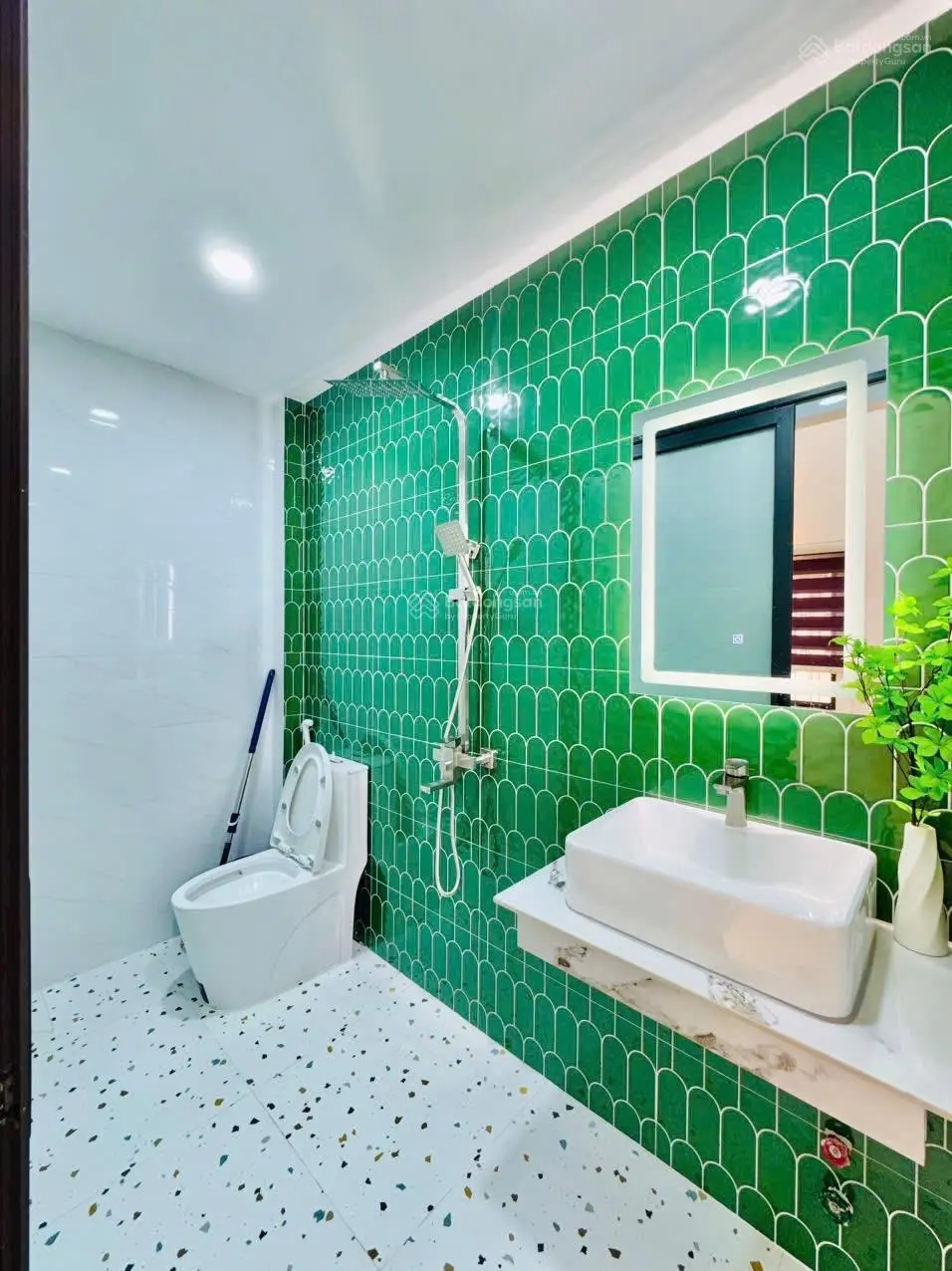 Thân gửi ACE môi giới HH 40tr - hạ giá 200tr còn 3,59tỷ TL bán nhà phố 2.5tầng 3 phòng ngủ
