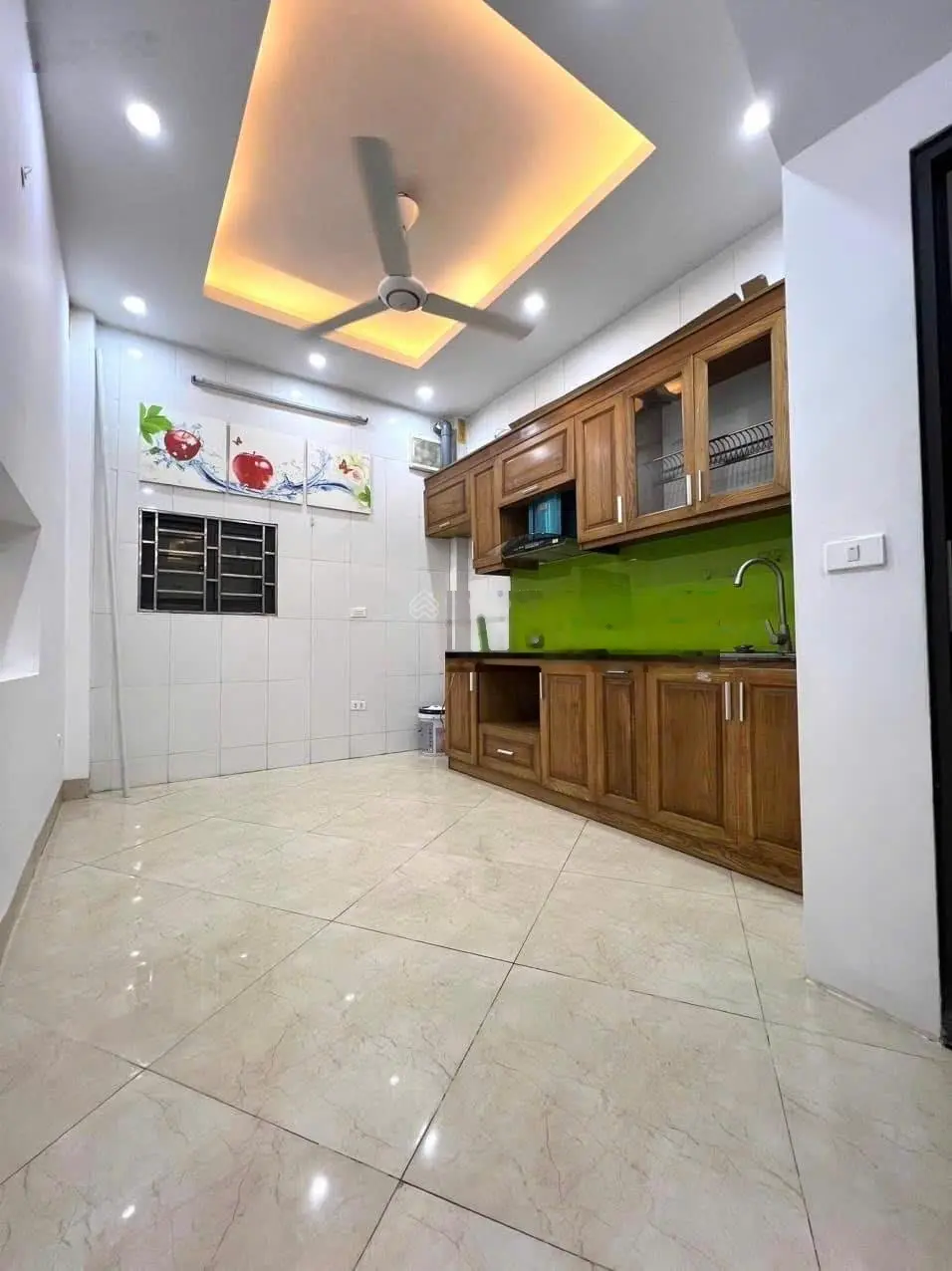 Bán gấp nhà Phố Xốm, gần trường Đại Học Đại Nam, nhà mới về ở luôn, giá chưa tới 5 tỷ đồng