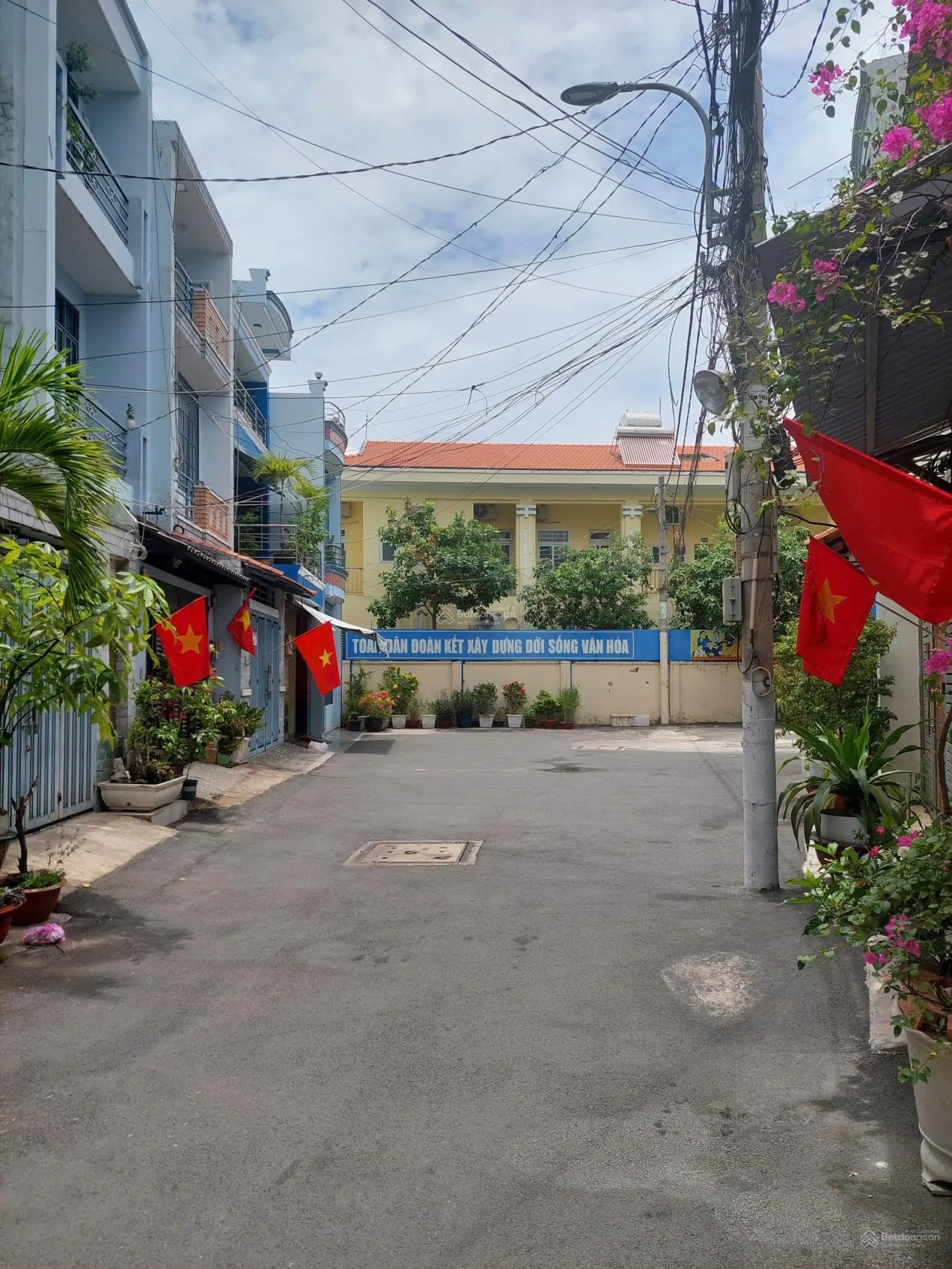 Nhà 2 lầu hẻm 1 trục Quang Trung, P10 - Gò Vấp. DT 4m x 18m - Ngay chợ Hạnh Thông Tây khu vip