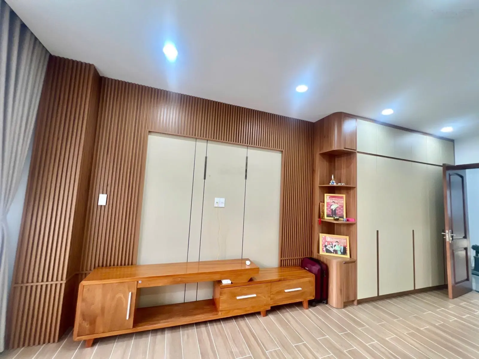 Cần bán nhà Hà Quang 2 mới xây xong siêu đẹp