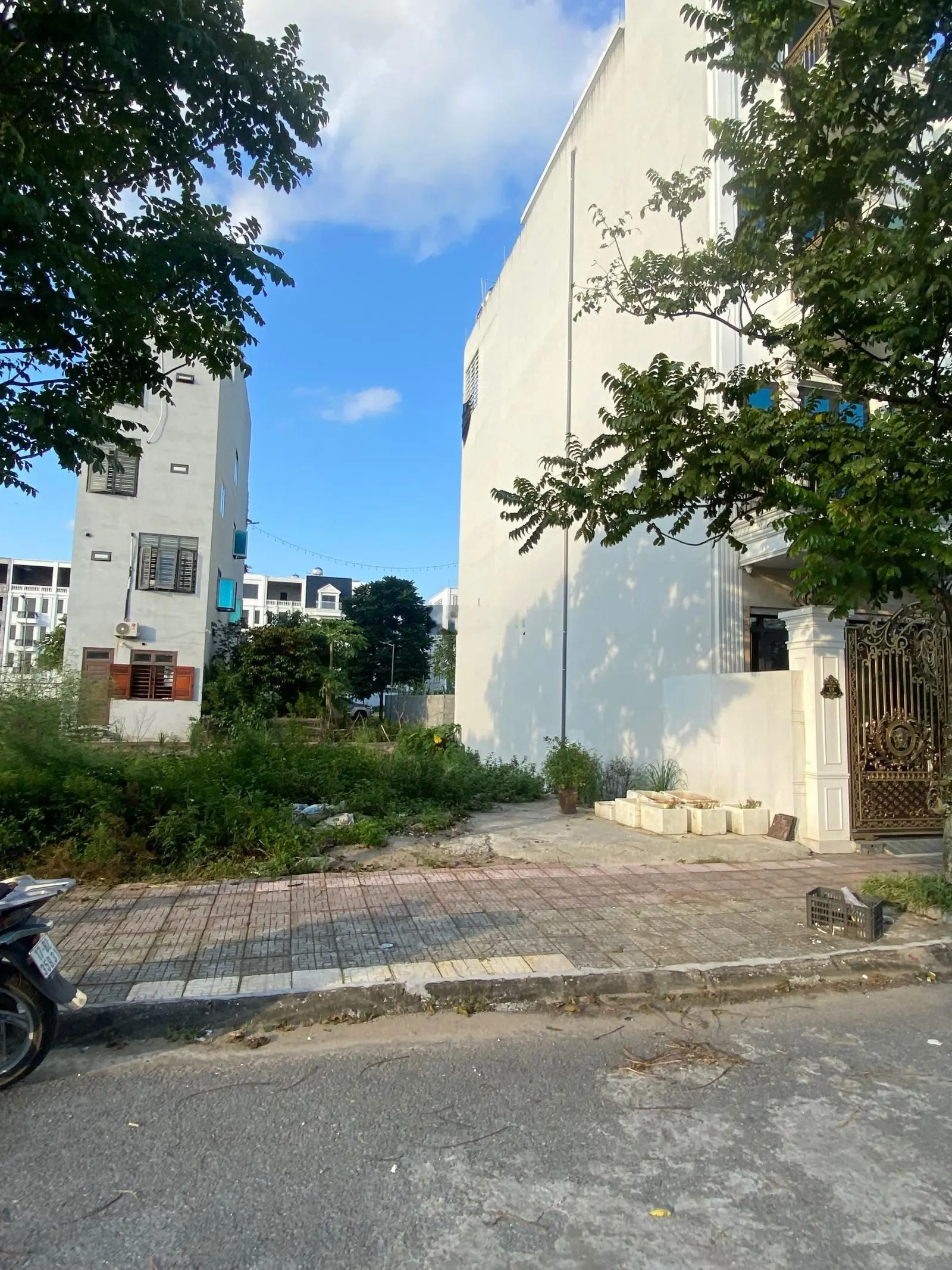 Bán lô đất sổ đỏ 81m2 sát trung tâm thương mại KĐT Kỳ Đồng - LH 0984 578 ***