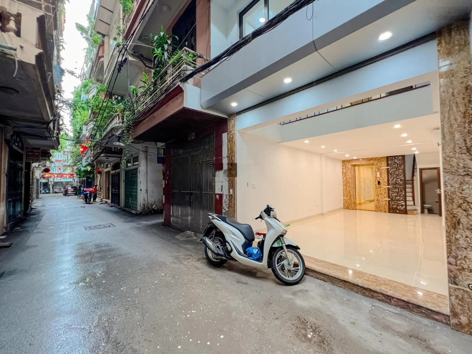 Bán nhà ngõ 183 phố Hoàng Văn Thái, phân lô quân đội, ô tô tránh, 8 tầng thang máy, chỉ 14,x tỷ
