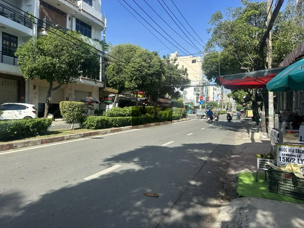 MT Hiền Vương 7.5x20 , 2 lầu