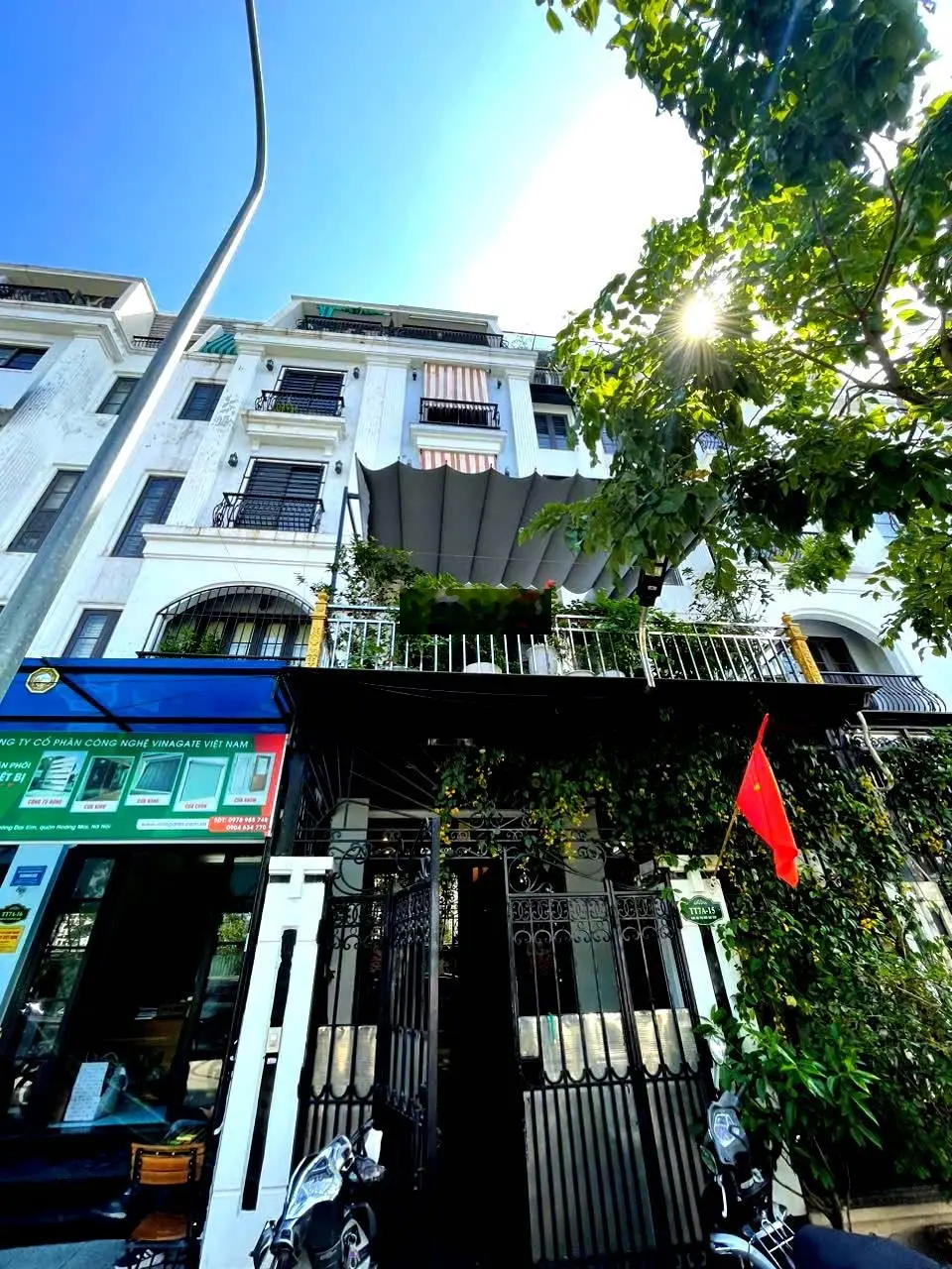 Bán nhà liền kề khu vip - kinh doanh - 2 thoáng - vỉa hè 2 bên rộng - DT 83m2 - MT 5m - giá 26,2 tỷ