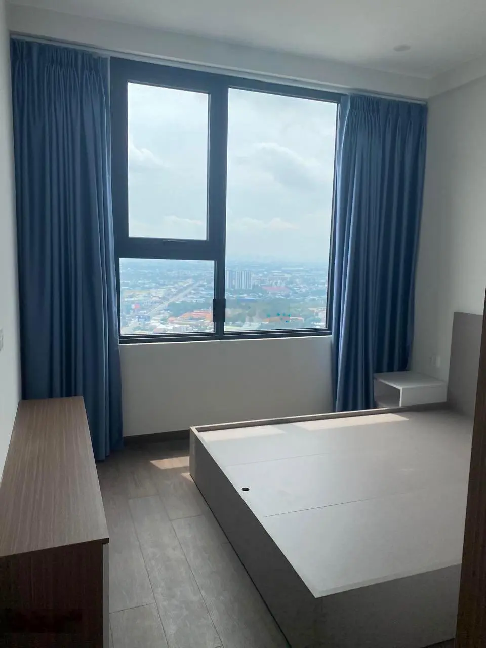 Cần bán căn hộ chung chư Gofl View Lê Phong Bình Dương, 2pn2wc tầng thấp, diện tích 72m2