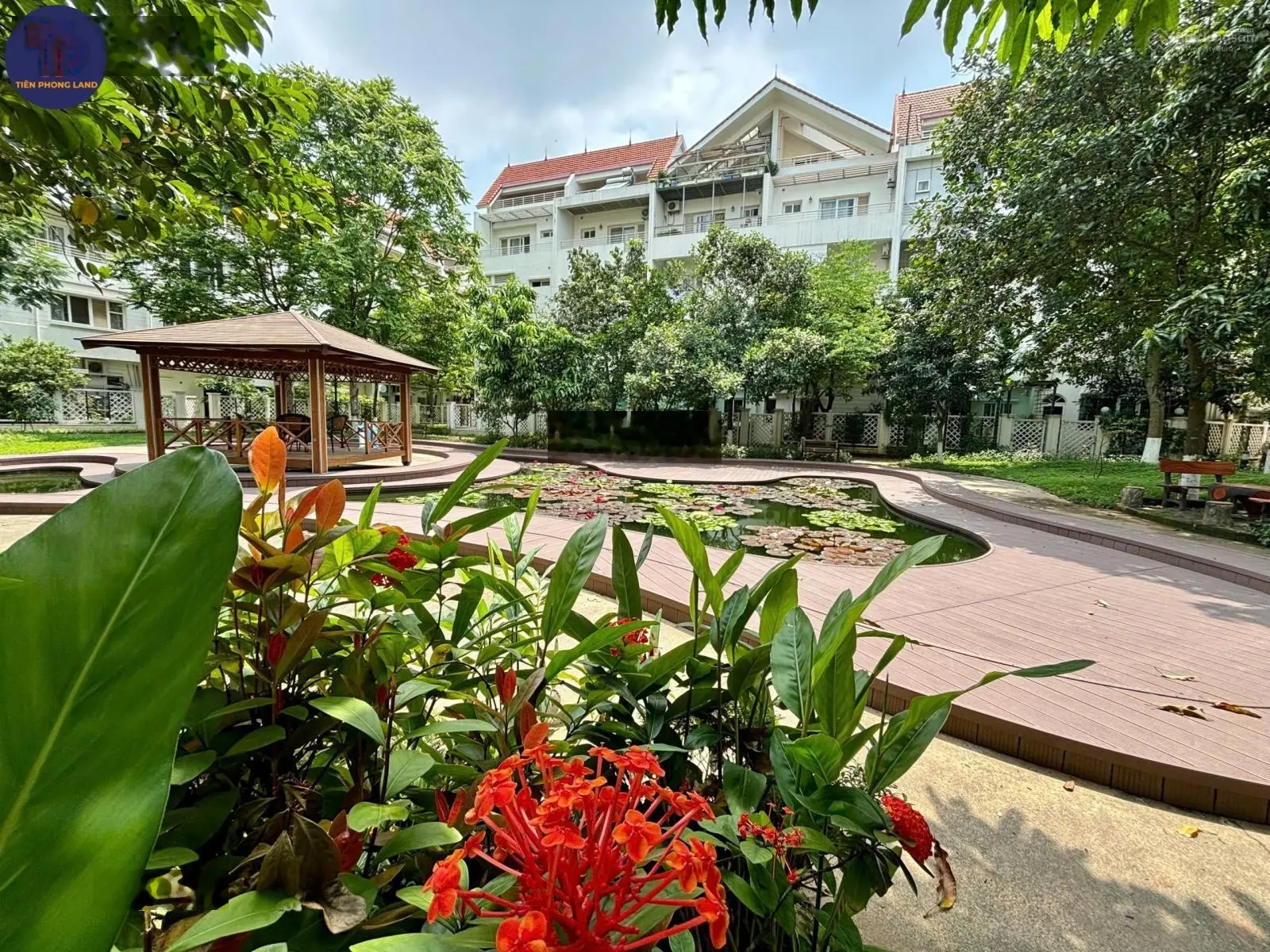 Bán liền kề Mai Land ( Spendora) 126m giá chỉ từ 10 tỷ, chủ nhà hỗ trợ vay ngân hàng.