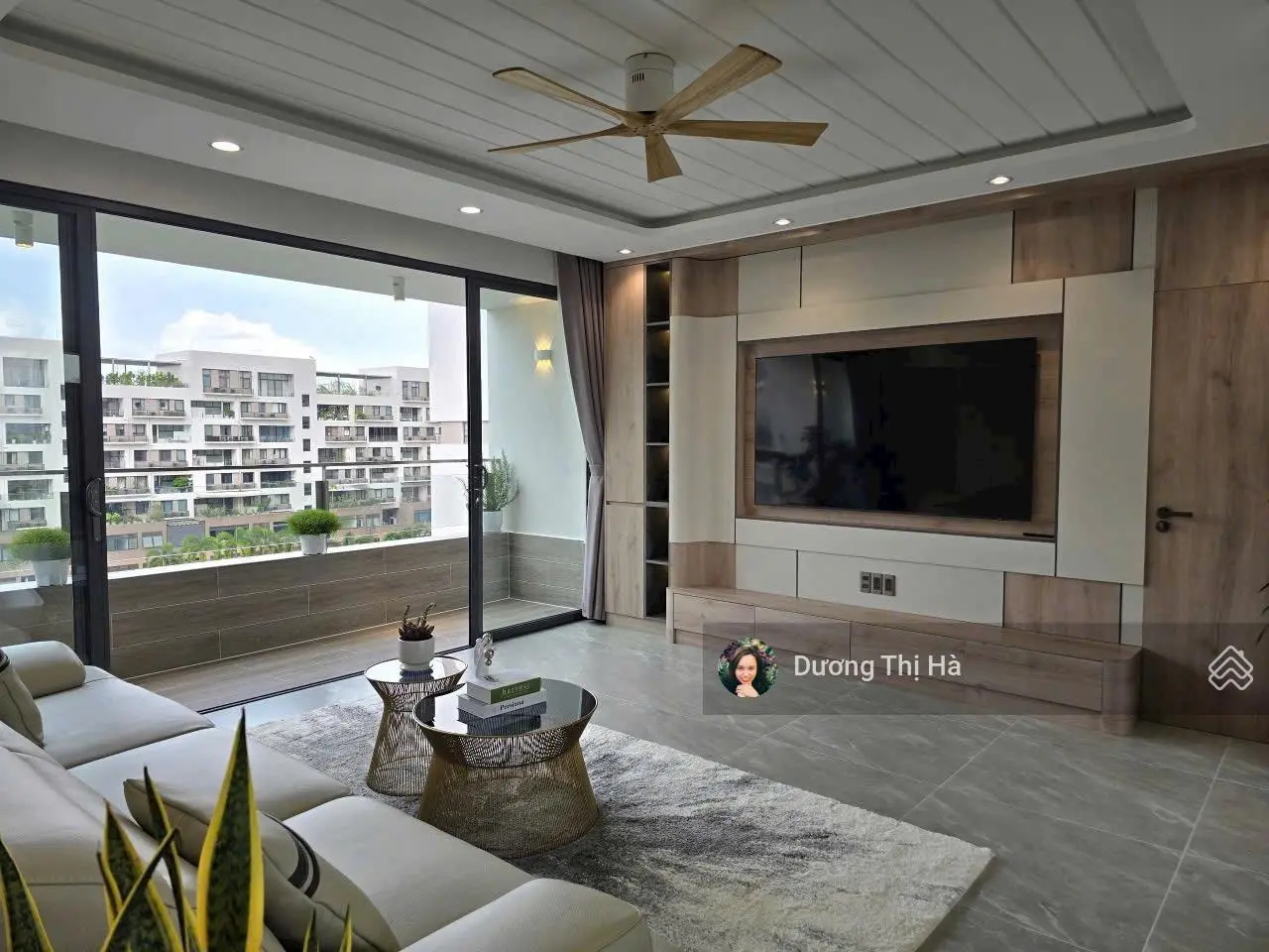 Cần bán căn hộ The Panorama, Quận 7 DT 121m2, view kênh đào.Giá 9,5 tỷ. Liên hệ: 0909 740 191 E. Hà