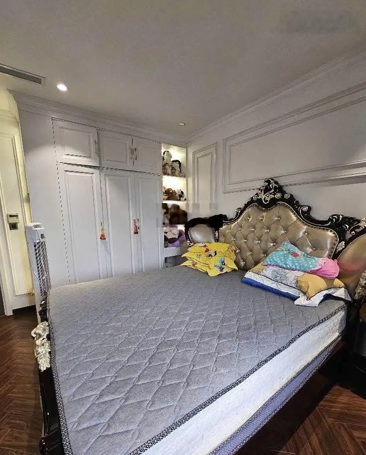Bán BT 195m2, 4PN, 4WC tại Vinhomes Riverside, 125 tỷ VND