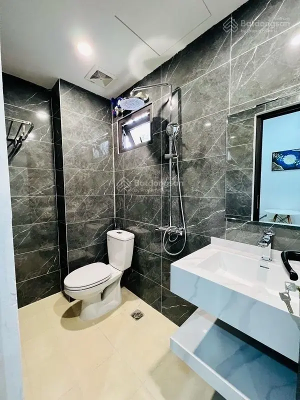 Hạt rẻ, oto, CHDV Lê Quang Đạo, 60m2* 7T, 17PKK, dòng tiền 85tr/th, 20m phố KD sầm uất, PCCC, TM