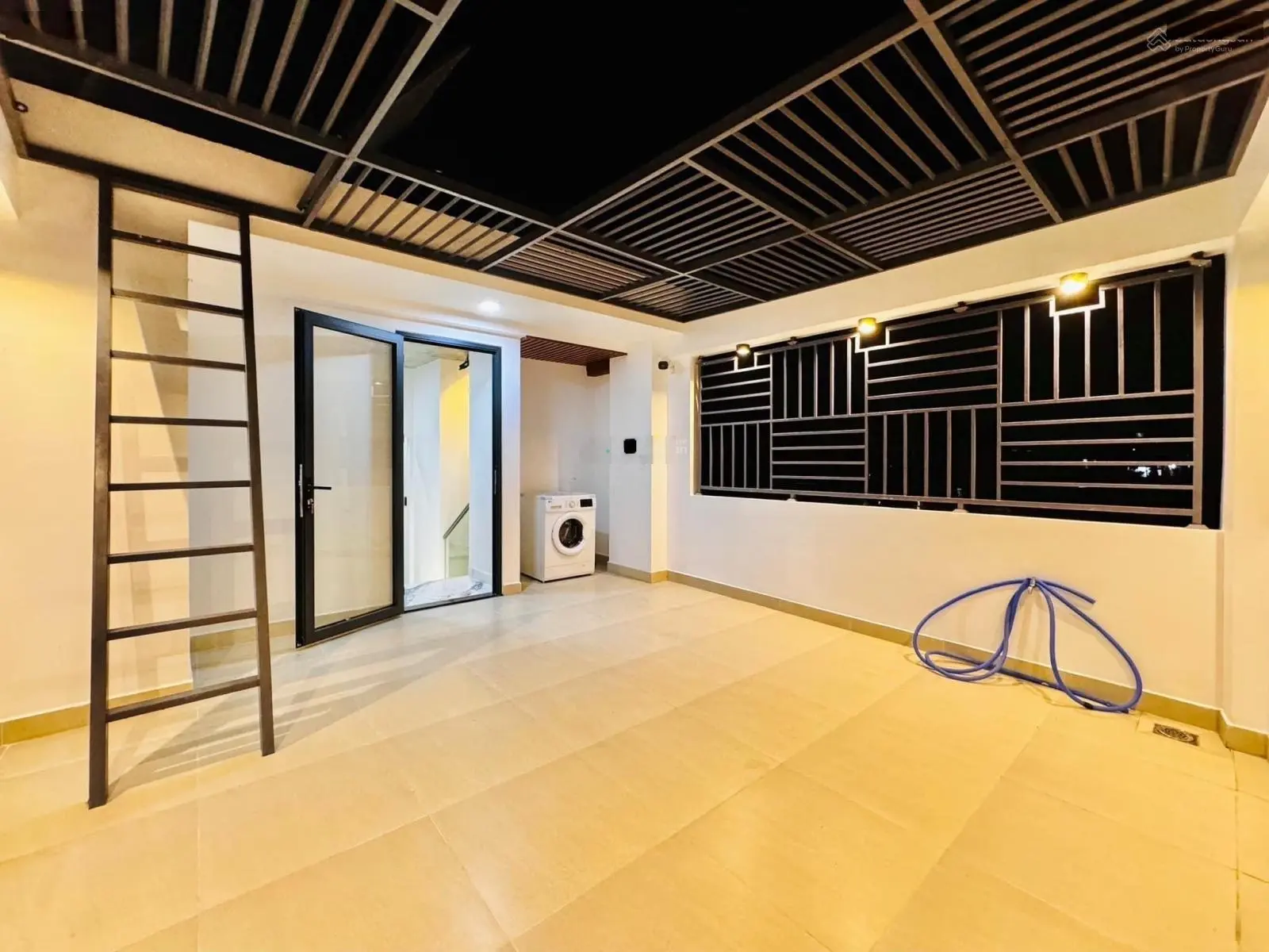 Bán nhanh nhà Thích Quảng Đức, P5, Phú Nhuận, 81,6m2,3 tỷ200tr,đang cho thuê 22tr/th, sổ hồng riêng