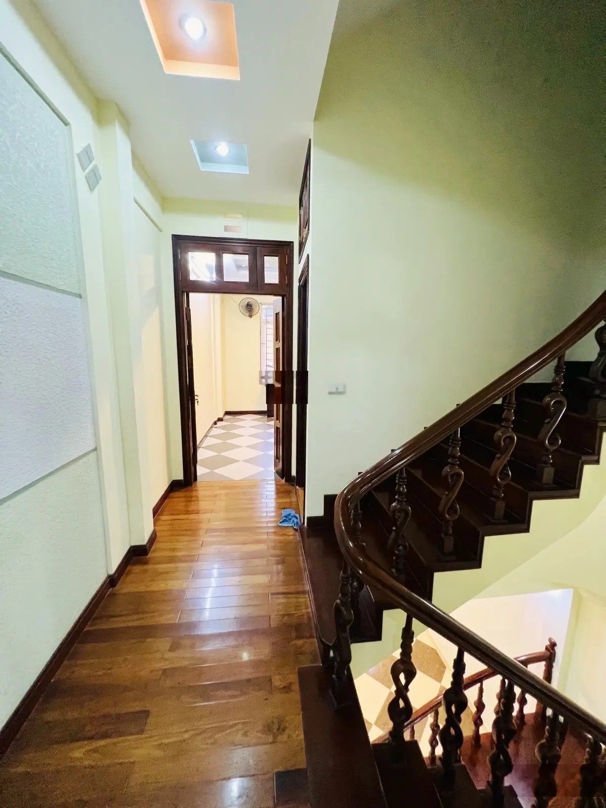 Hạ chào: Bán nhà phân lô Nghĩa Đô ô tô vào nhà vừa ở vừa kinh doanh 5 tầng, 63m2, chỉ nhỉnh 24 tỷ