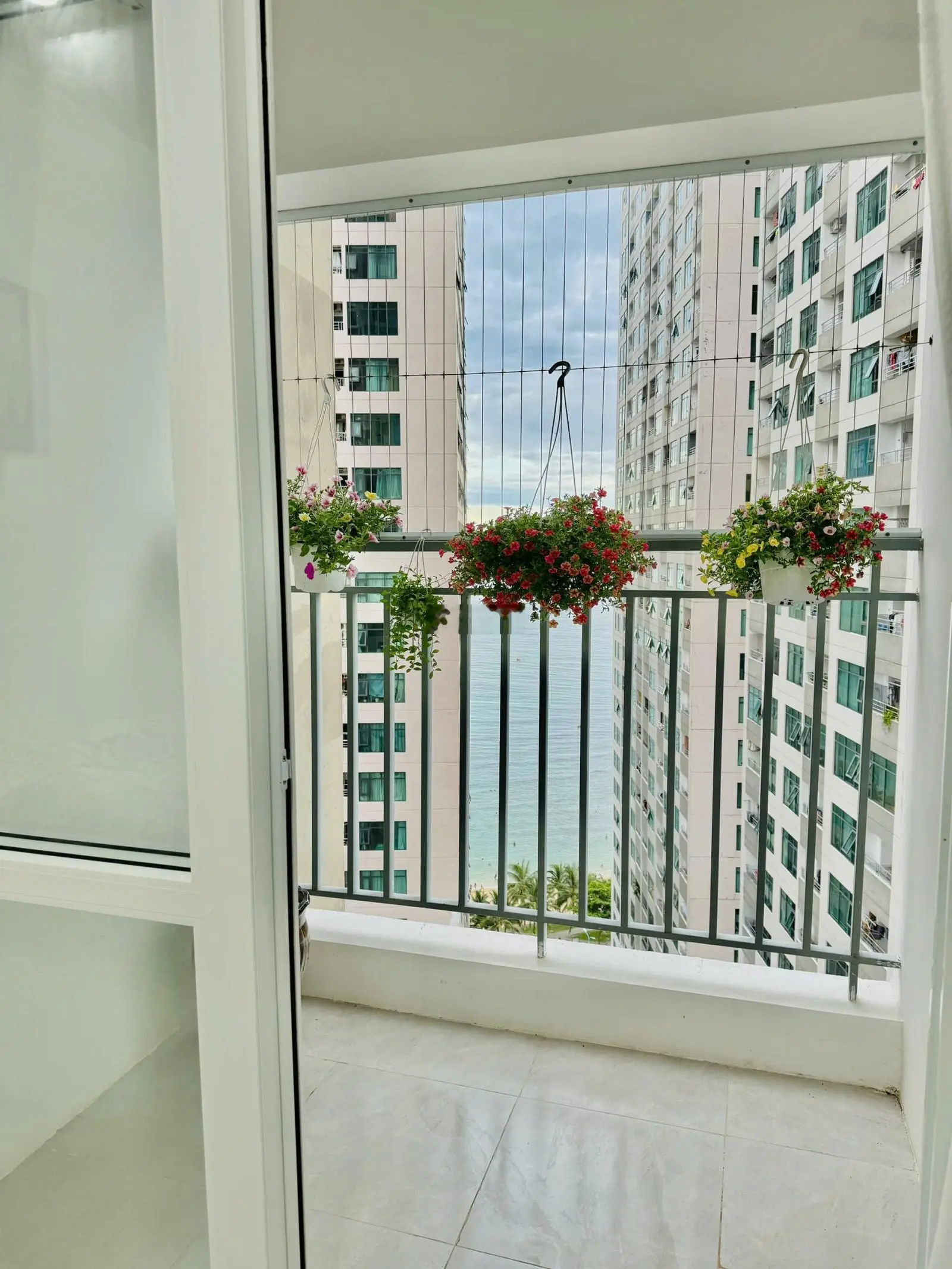 Chính chủ cần bán căn hộ biển 2318 tòa OC3 Ban công siêu mát