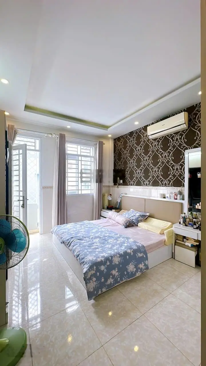 GẤP - Bán Nhà Mặt Tiền Đường Số, Tân Vĩnh Quận 4, 35M2, 4 Tầng, Ko Lộ Giới, Nhỉnh 6 Tỷ TL