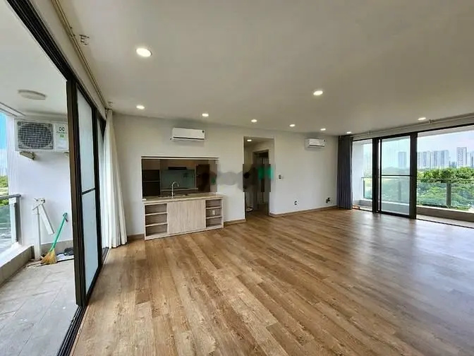 Bán căn hộ Mỹ Phát, Phú Mỹ Hưng lầu cao view thoáng giá tốt để ở