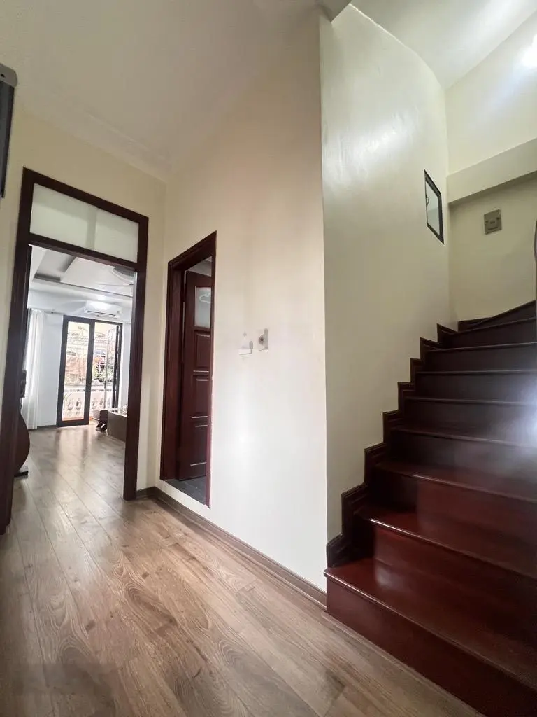 Bán nhà - kim mã - ba đình -30m ra phố-mặt ngõ thông - full nội thất - nhà đẹp ở ngay