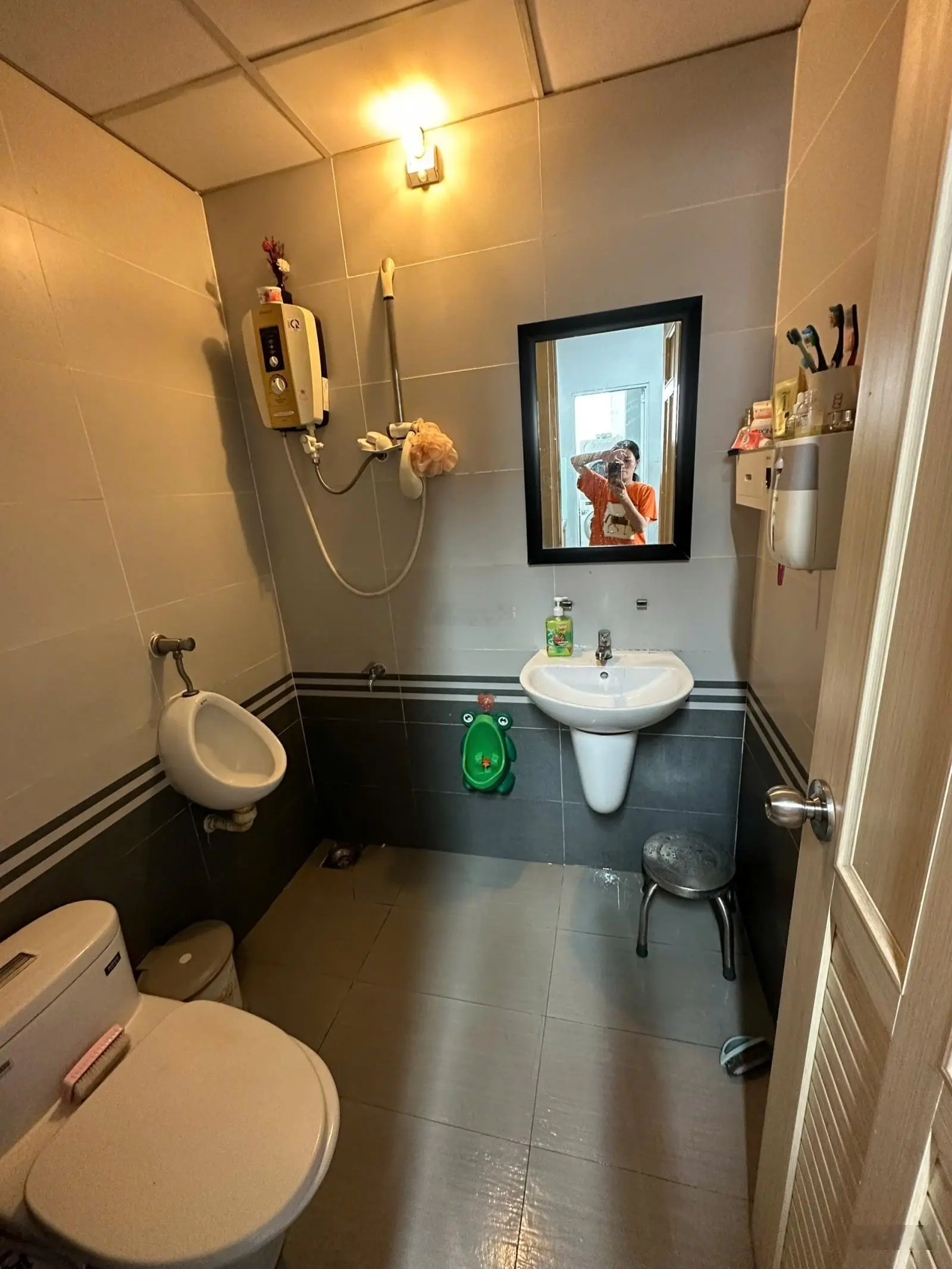 Chính chủ cần bán nhanh căn hộ 70m2 tại Nguyễn Văn Linh, Bình Chánh. Sổ hồng sẵn công chứng nhanh
