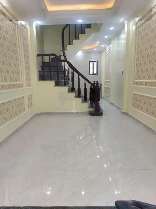 Bán nhà rẻ đẹp Bằng A, B gần đô thị Linh Đàm, 36 m2, 5 tầng, ô tô cách 10 m 4,3 tỷ