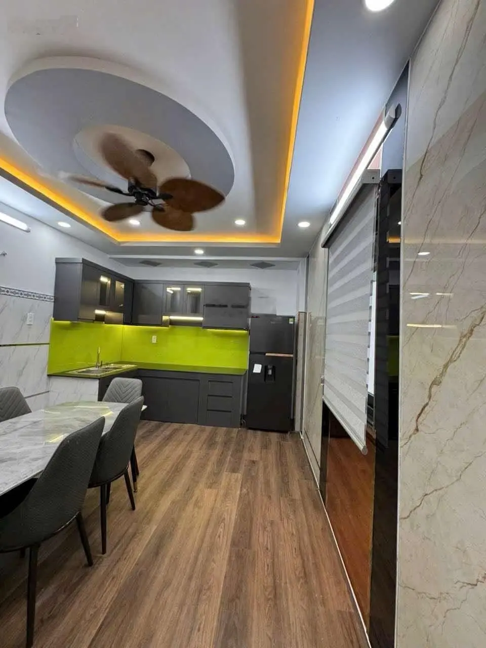 Bán nhà đẹp, ngay Emart 2 Phan Huy Ích GV - Ô Tô 1 Trục- Nhà Mới Full Nội Thất- 3 PN- 50m2