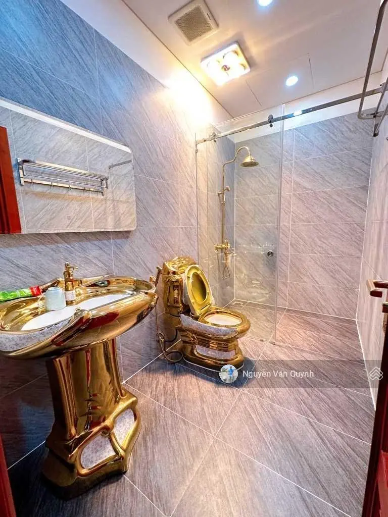 Bán biệt thự Lưu Hữu Phước, diện tích 273m2, lô góc mặt tiền 36m 5T nổi 1 tầng hầm, chủ thiện chí