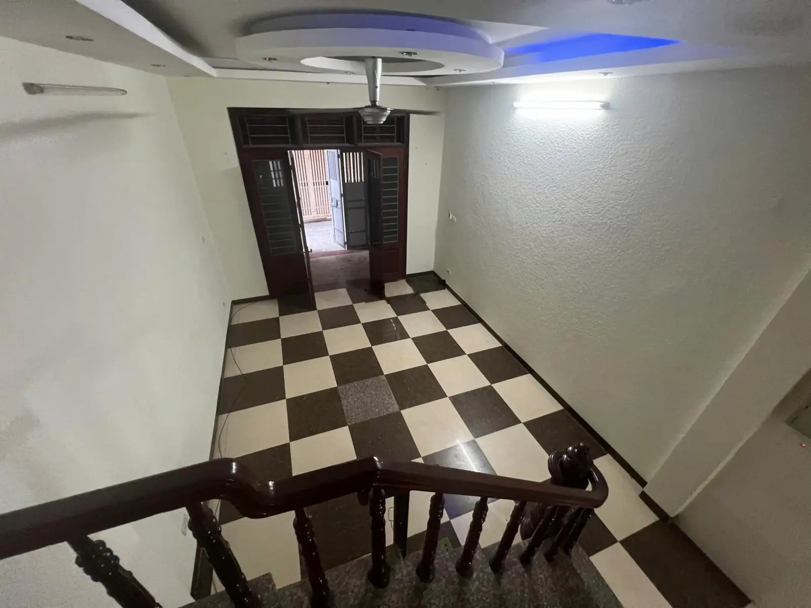 Bán gấp nhà P/Lô oto đỗ cửa Vạn Phúc - Hà Đông 61,8m2x4t giá chỉ hơn 10tỷ