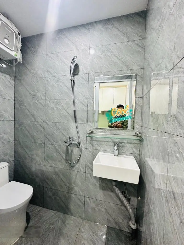 Dưới 3 tỷ. Khẩu Đống Đa. TT Phương Mai sạch đẹp ở ngay, dân trí cao. 60m2, 2 ngủ đẹp. Giá 2.76tỷ