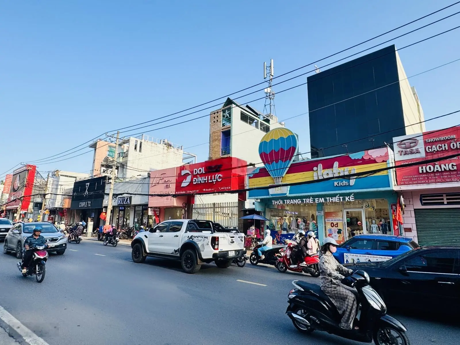Bán Toà Nhà Văn Phòng Mặt Tiền Tô Ngọc Vân- Thủ Đức-15x40m- CN 2000m Sàn- Hầm 5 Tầng- HĐT300tr-80tỷ