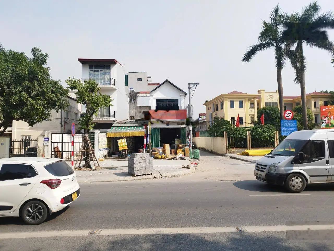 Siêu phẩm! Cần bán nhà mặt đường Lê Trọng Tấn diện tích 81m2 sổ đỏ liền tay, đối diện Parkcity