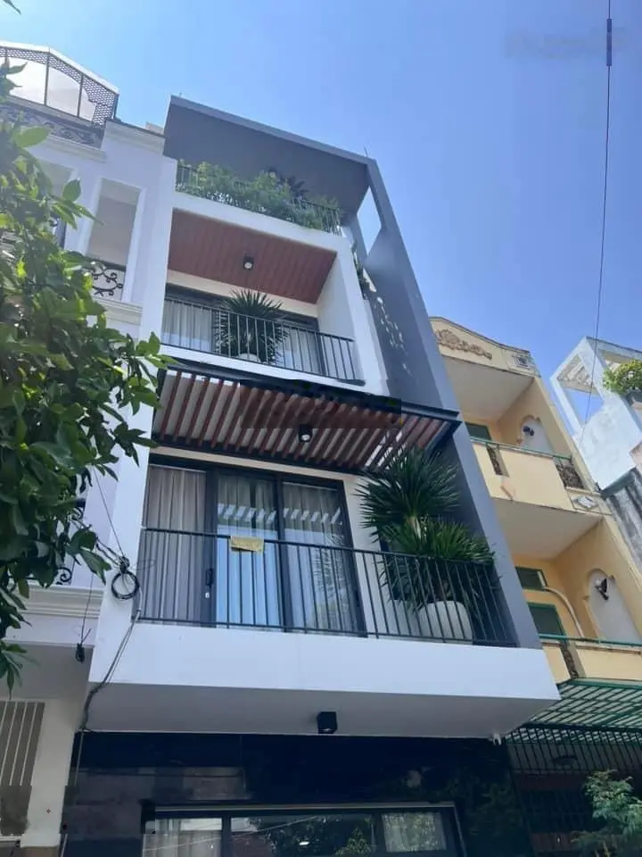 Hàng hiếm giá ngộp Tân Hưng, Quận 7. Giá 3,68TỶ / DT : 5m x 13,8m - Sân thượng rộng, sổ hồng sẵn.