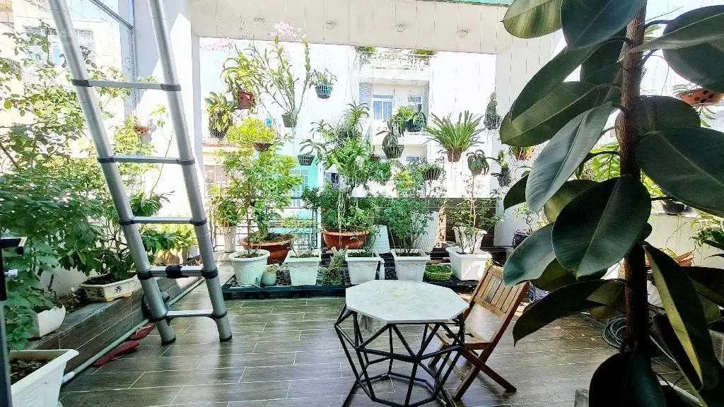 Bán nhà HXH Dương Bá Trạc, Quận 8. Nguyễn Văn Cừ. 4m x 19m. 3 tầng. Giá 8.8 tỷ. MTKD , hiếm