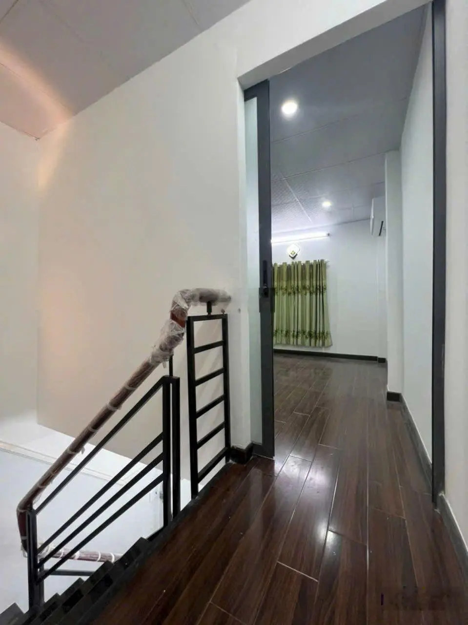 Bán nhà hẻm 1865 Huỳnh Tấn Phát. Sổ riêng. Vay bank ok. Giá 2.05 tỷ
