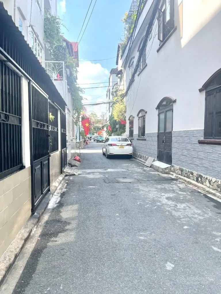 Chính chủ bán nhà 4.8 x 13m hẻm ô tô 7 Thành Thái, khu Cư Xá Đồng Tiến, 4 tầng 4PN, full nội thất