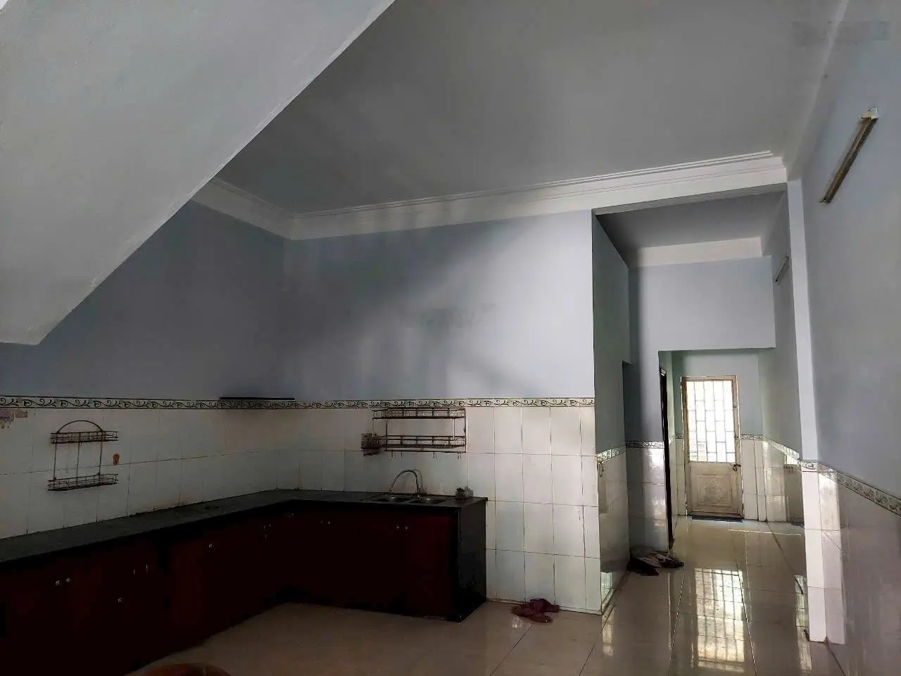 Bán nhà mặt tiền đường lê tấn trung , vị trí siêu đẹp .