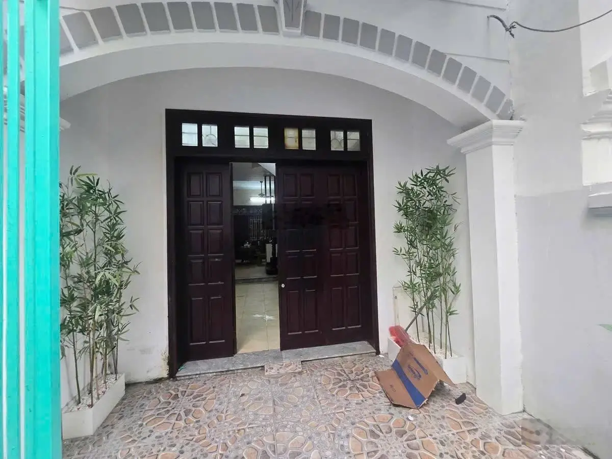 Bán nhà riêng Mỹ Đình, dt 56m2, ô tô đỗ cửa, giá 13.8 tỷ. Lh: 0372541866