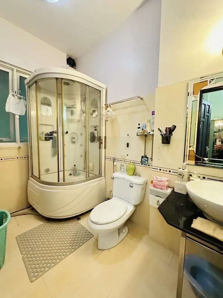 Cần bán gấp nhà đường Nhiêu Tứ, P7, Phú Nhuận Giá5tỷ190- 75m2(5x15) Đang cho thuê 50tr/tháng